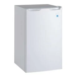 Avanti 4.4 Cu Ft White Steel Mini Refrigerator 110 W