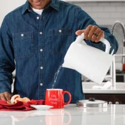 Black & Decker Black+Decker Honeycomb 1.7 L White Electric Kettle -Black Decker Shop 70177e41 625e 4d6c 8add 2f0612d30f3b