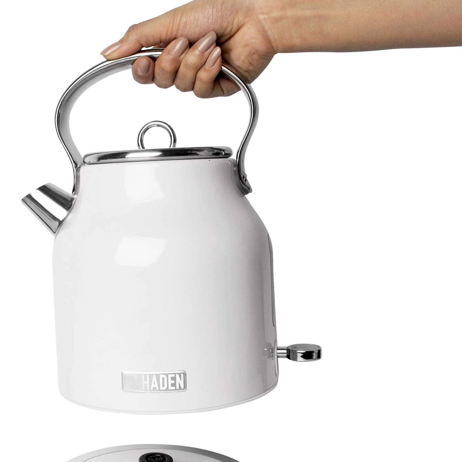 Haden Heritage Ivory Traditional Stainless Steel 1.7 L Electric Tea Kettle 7 Haden Heritage Ivory Traditional Stainless Steel 1.7 L Electric Tea Kettle - Image 5