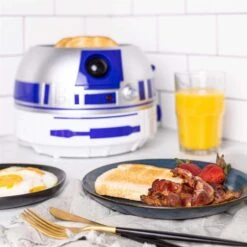 Uncanny Brands Star Wars Plastic White 2 Slot Toaster 7.17 In. H X 10.43 In. W X 10.04 In. D -Black Decker Shop b5a98e77 5e0d 4203 8480 c3b1fda21aa5