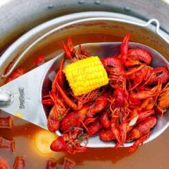 Bayou Classic 106000 BTU Welded Steel Frame Outdoor Cooker -Black Decker Shop c78d2673 dc01 47d5 af0d a27b7967b0ed